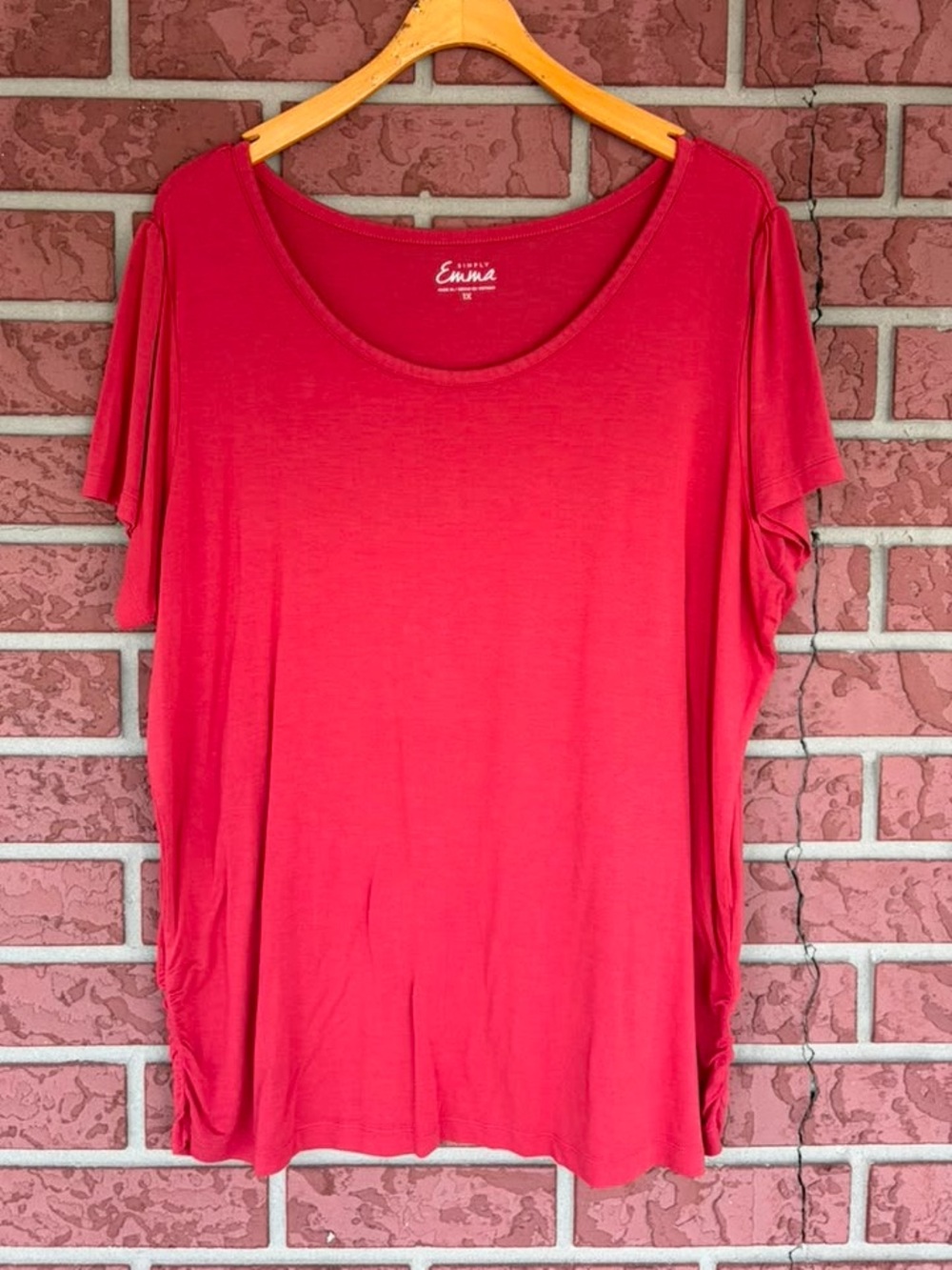 Simply Emma Bright Red Scoop Neck Short Sleeve Top